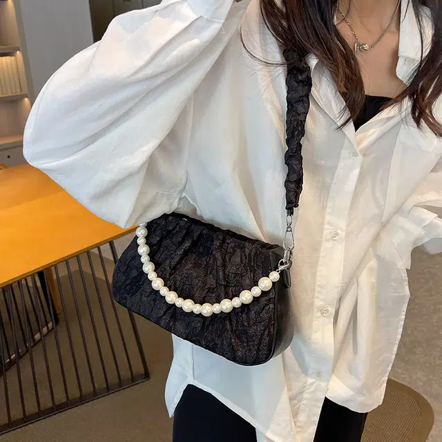 北包包 法式小众高级感珍珠褶皱包链条单肩包 布 斜挎包 女款 多色
