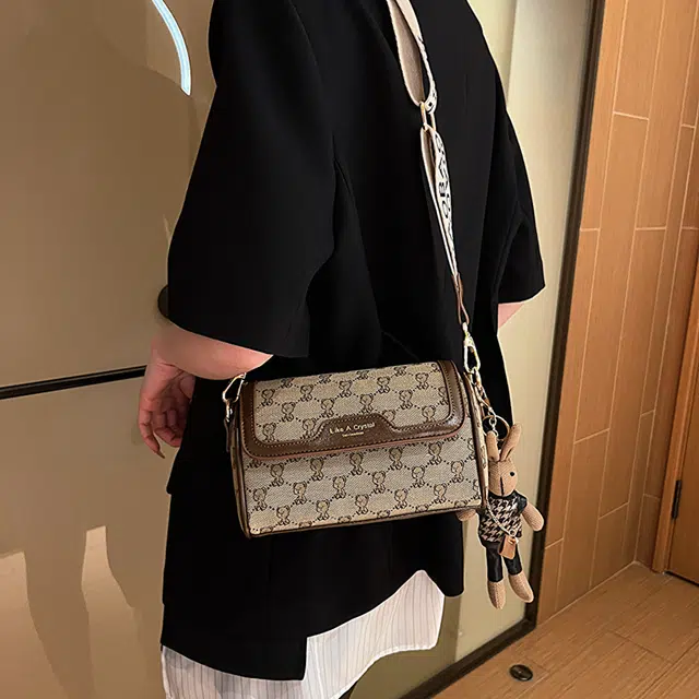 北包包 高级感时尚百搭 布 单肩包 女款 卡其色