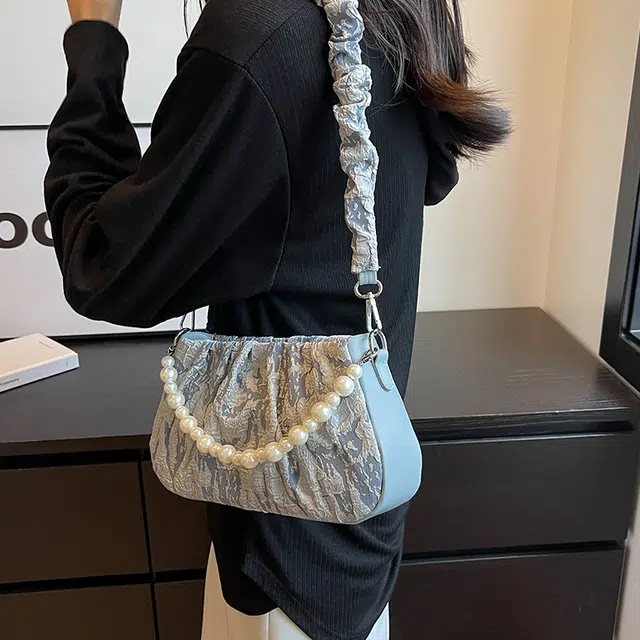 北包包 法式小众高级感珍珠褶皱包链条单肩包 布 斜挎包 女款 多色