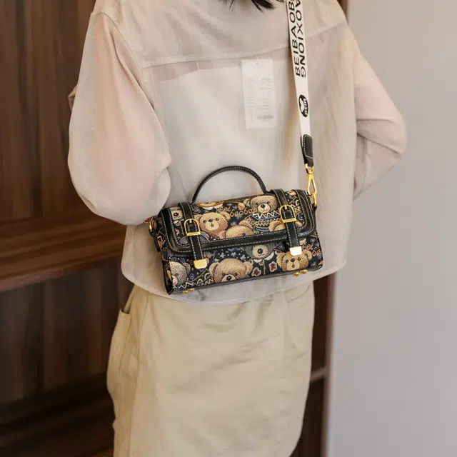 北包包 百搭休闲复古小熊 帆布 帆布包小方包斜挎包 女款 午夜黑/米杏色