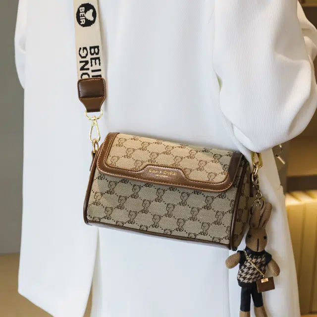 北包包 高级感时尚百搭 布 单肩包 女款 卡其色