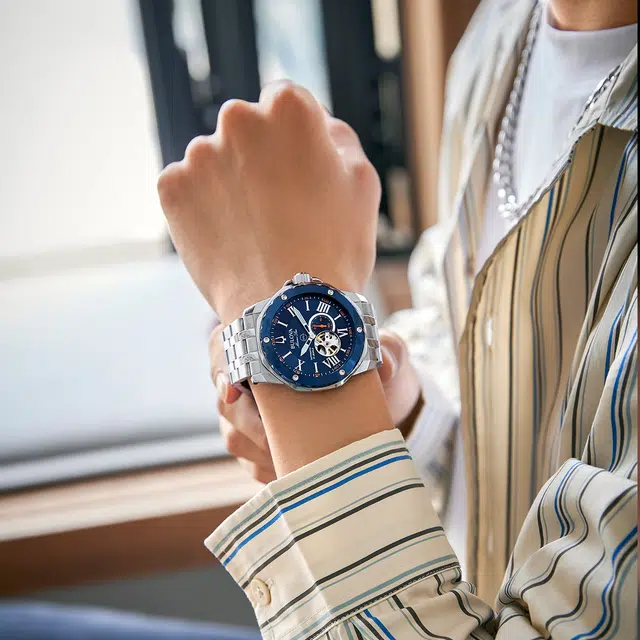 BULOVA 44mm Bulova 98A302