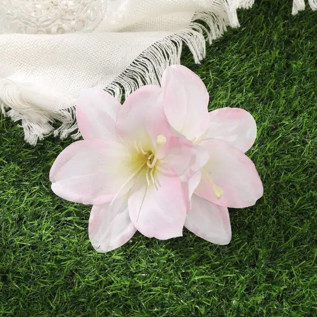 色菲尔 百合花朵  冷感紫色蓝色百合花氛围感立体仿真花朵高级感鲨鱼夹绝美 布 发夹 女款
