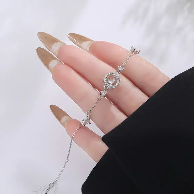 【S999 赠含金贴纸】 色菲尔 跳动的心 莫比乌斯在逃公主 小众轻奢设计精致温柔闪耀氛围感可调节手饰 银 手链 女款