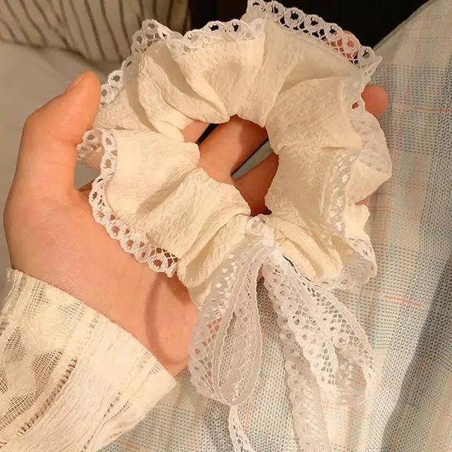 色菲尔 超仙韩系蝴蝶结飘带 蕾丝奶呼呼气质仙女超美日常通勤百搭半扎丸子头洗脸洗澡用大肠圈皮筋#好运 布艺 发圈 女款