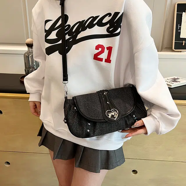 爱尔绅特 机车风 复古 休闲 女包 牛仔布 斜挎  单肩  手提  女款 黑色/浅蓝色/蓝色