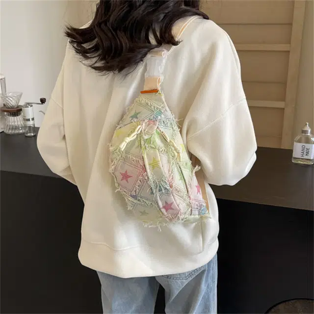 爱尔绅特 小众设计彩色日系百搭休闲 格子渐变 帆布 帆布包斜挎包 常规 女款 星星/小格子/方格