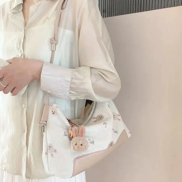 爱尔绅特 小众可爱百搭刺绣高级感 帆布 帆布包单肩包 常规 女款 米白色