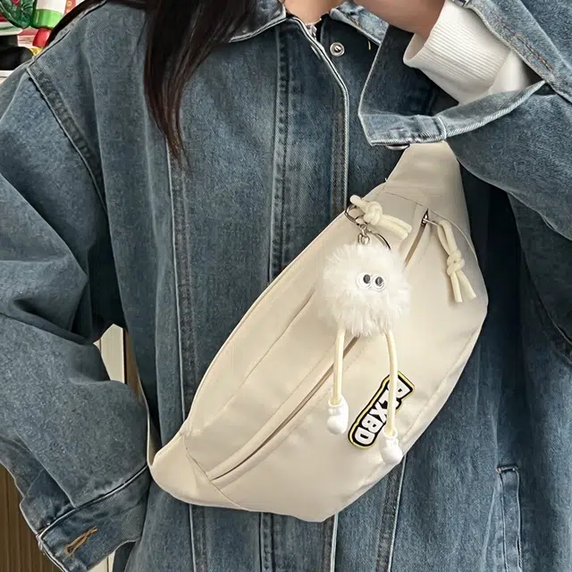 爱尔绅特 小清新休闲百搭字母 尼龙 胸包 女款 白色/黄色/粉色/绿色/黑色