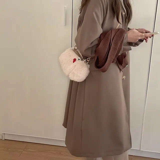 爱尔绅特 小众设计毛毛包链条包编织手包 毛绒 单肩包斜挎包 常规 女款 樱桃包