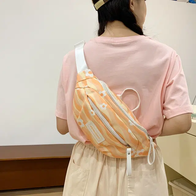 爱尔绅特 时尚百搭简约休闲少女洋气 尼龙 胸包 女款 卡其色/粉红色/黑色/黄色/蓝色