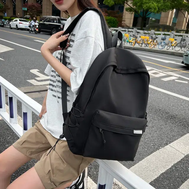爱尔绅特 日系时尚简约旅行背包休闲百搭 尼龙 双肩包 男女同款情侣款 多色