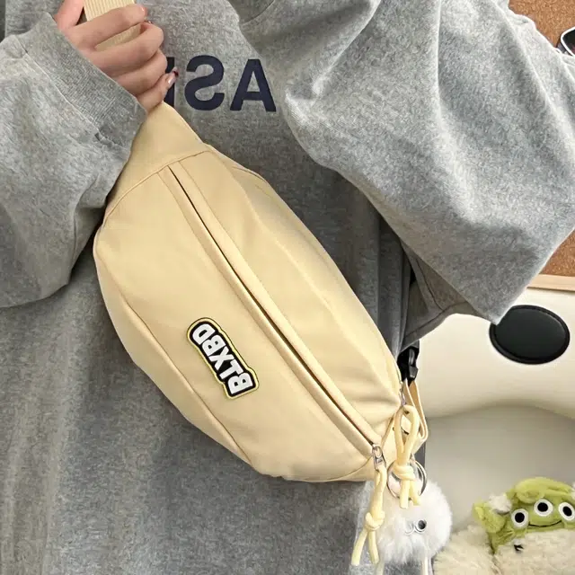 爱尔绅特 小清新休闲百搭字母 尼龙 胸包 女款 白色/黄色/粉色/绿色/黑色