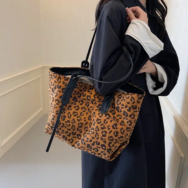 爱尔绅特 高级感豹纹百搭大气 麂皮 手提单肩包 常规 女款 咖啡色/卡其色/棕色