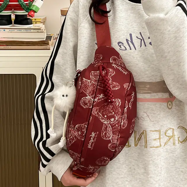 爱尔绅特 休闲时尚腋下包运动胸包小众百搭腰包 尼龙 斜挎包 单肩包 常规 男女同款情侣款 白色/黑色/红色/紫色