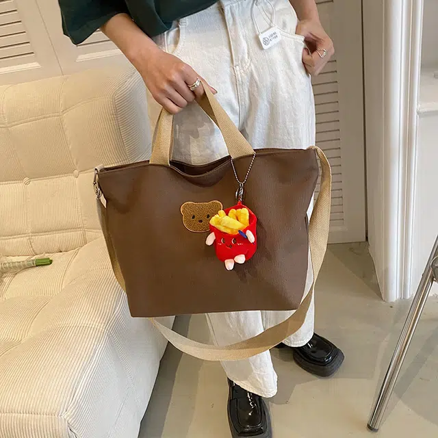 爱尔绅特 可爱手提袋卡通简约撞色 帆布 手提斜挎单肩包 女款 白色/黑色/粉红色/棕色