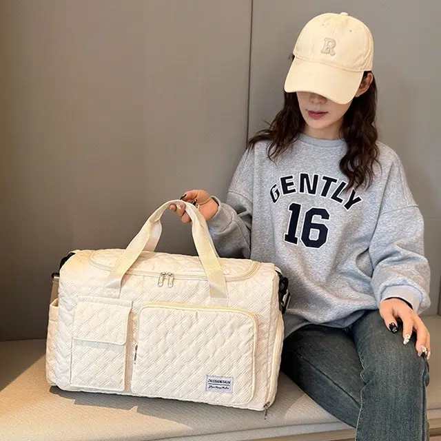 爱尔绅特 简约大容量轻便健身包干湿分离收纳袋 牛津纺 旅行包 男女同款情侣款 月牙白/百搭黑/桃花粉/丁香紫/青山黛