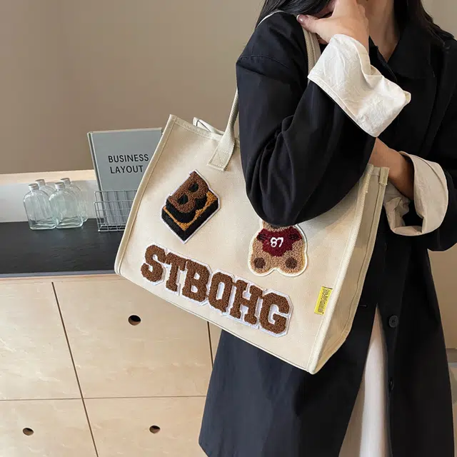 爱尔绅特 小众图案设计 布 单肩手提包 常规 女款 白色/黑色/卡其色/咖啡色