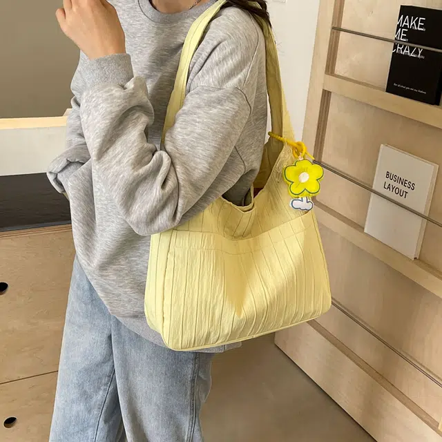 爱尔绅特 多巴胺 彩色 薄款包包 清新 仙女风 大容量 褶皱女包 涤纶 单肩 手提 常规 女款 白色/黄色/黑色/粉色