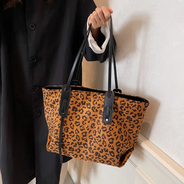 爱尔绅特 高级感豹纹百搭大气 麂皮 手提单肩包 常规 女款 咖啡色/卡其色/棕色