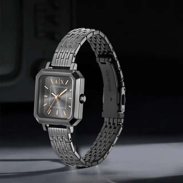 ARMANI EXCHANGEAE ins