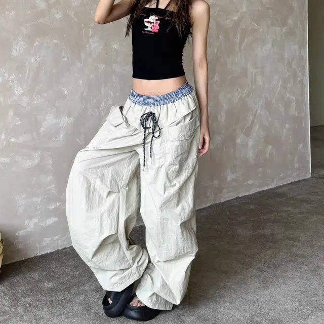 柏黛妃 美式多巴胺阔腿褶皱设计感休闲裤 女款