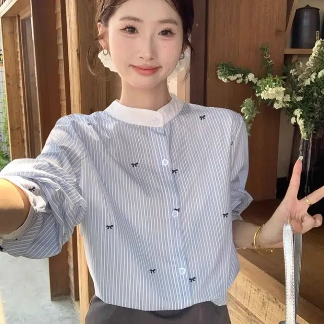 柏黛妃 日系宽松圆领长袖百搭蝴蝶结印花上衣衬衫 女款