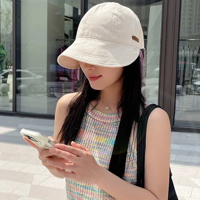 纯色运动风户外显脸小遮阳渔夫帽防紫外线春夏适用 高品质聚酯纤维布艺帽 时尚鸭舌帽 女款