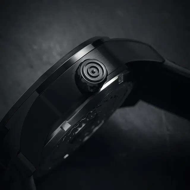 AVI-8