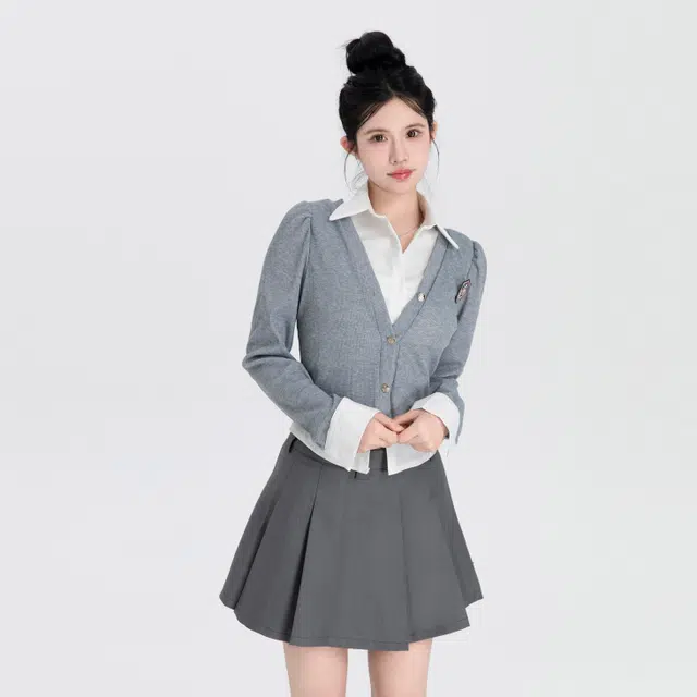 九条喵 带徽章假两件收腰针织衬衫半身百褶裙制服 女款