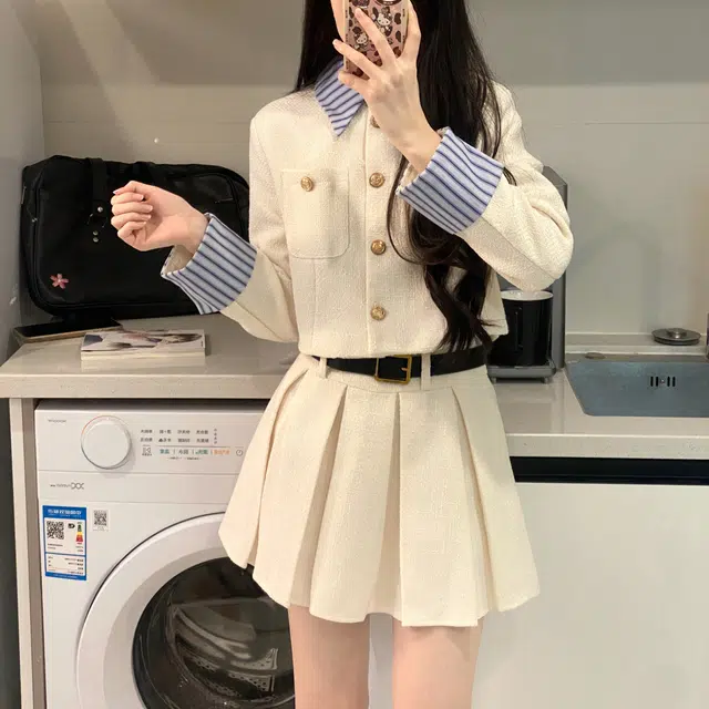 九条喵 小香风拼接西装短款外套百褶半身裙制服 女款