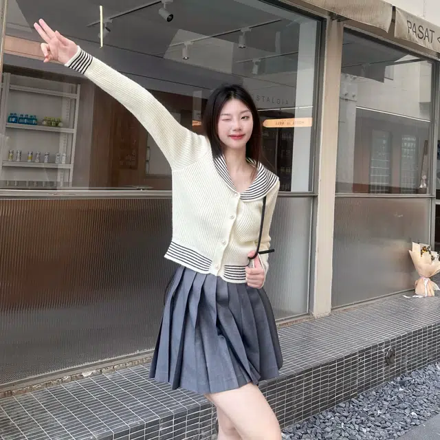 九条喵 细腻柔和舒适海军领短款毛衣针织衫制服 女款