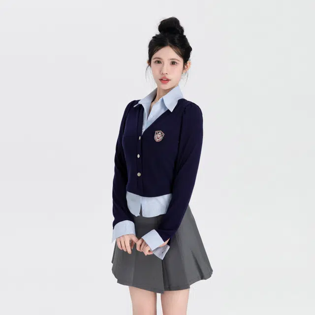 九条喵 假两件带徽章收腰衬衫半身百褶裙制服 女款