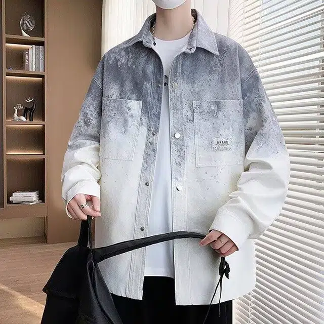 寻星记 美式渐变潮牌青少年宽松痞帅长袖翻领日常通勤款牛仔外套 男女同款