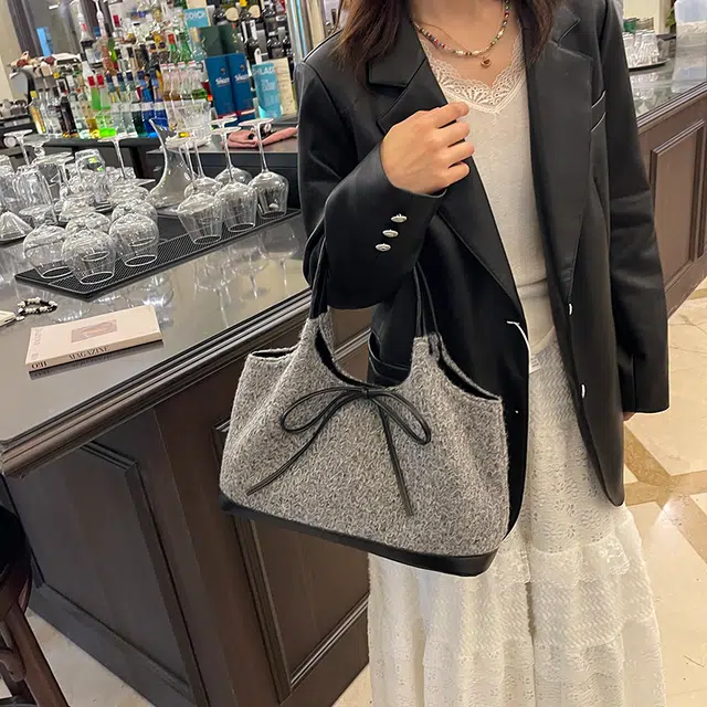 巴朗熊 休闲简约日常通勤时尚百搭 羊羔毛 手提单肩包 女款 多色