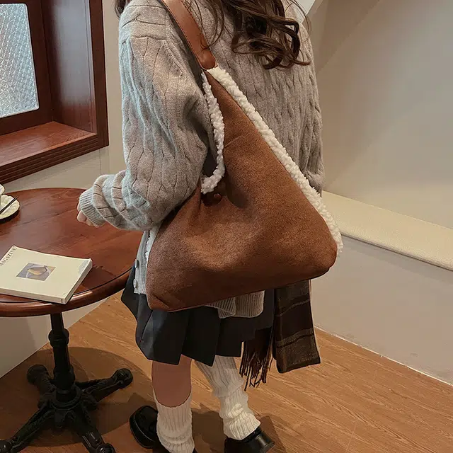 巴朗熊 秋冬毛绒百搭通勤复古学生上课 时尚休闲 麂皮 单肩包 常规 女款 黑色/卡其色/咖色