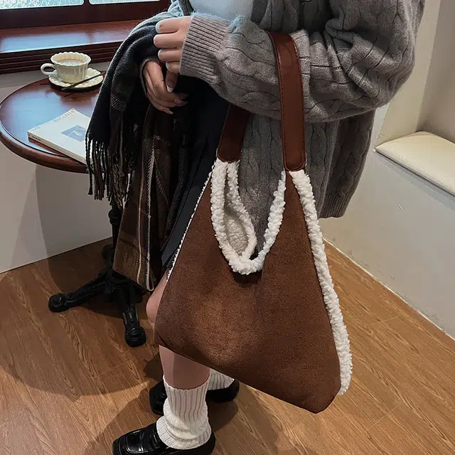 巴朗熊 秋冬毛绒百搭通勤复古学生上课 时尚休闲 麂皮 单肩包 常规 女款 黑色/卡其色/咖色