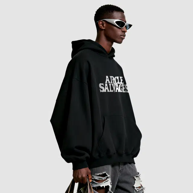 THE SALVAGES FASHION CLUB