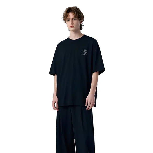 THE SALVAGES FASHION CLUB T