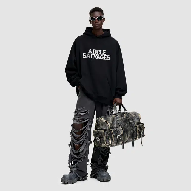 THE SALVAGES FASHION CLUB