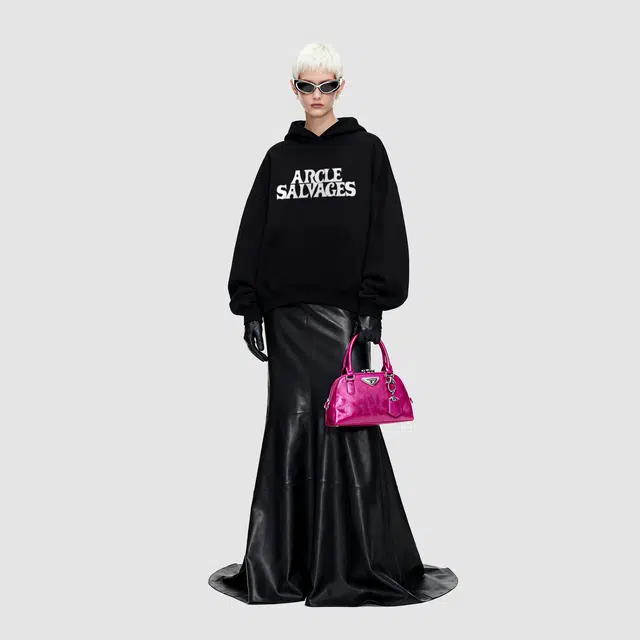 THE SALVAGES FASHION CLUB