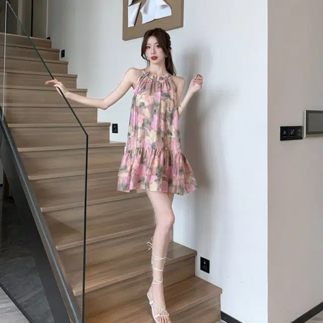 囍鱼少女 法式荷叶边蓬蓬裙女夏季挂脖短裙浪漫复古印花裙子无袖连衣裙 女款
