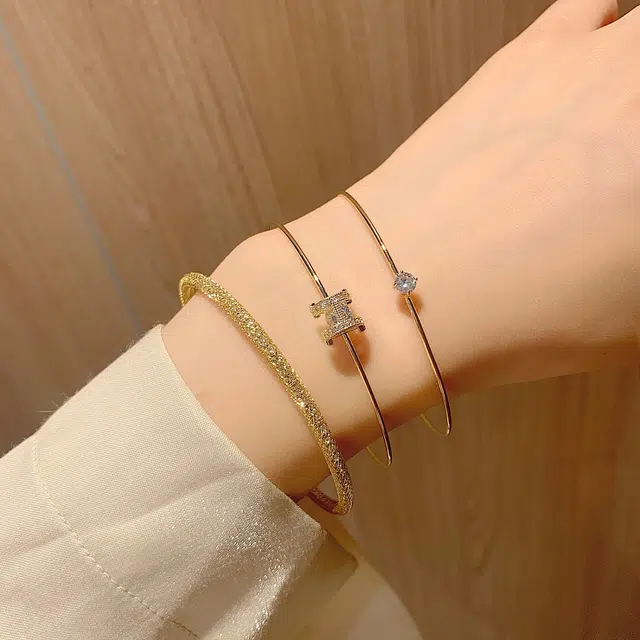 MISS WEI D ins