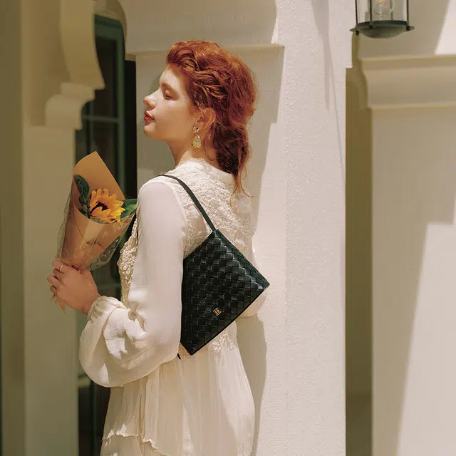 ELLE