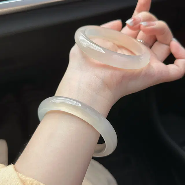 【香槟金白月光 一步一响】 岁月静好 新中式贵妃镯复古宫廷风汉服古色显白气质百搭大方优雅日常通勤平安顺遂出游必备#好运 琉璃 手镯 女款