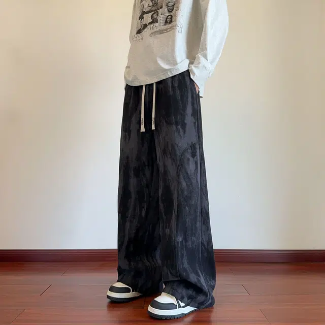 蓝精灵 美式高街扎染满印垂感显高显瘦肌理灯芯绒学院风宽松运动潮流字母刺绣抽绳百搭阔腿垂感简约直筒休闲裤 男女同款