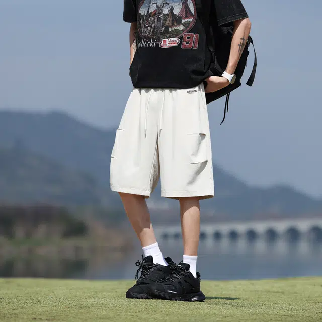 蓝精灵 美式宽松透气运动风篮球跑步健身潮流小印花简约舒适过膝五分沙滩速干训练休闲短裤 男女同款