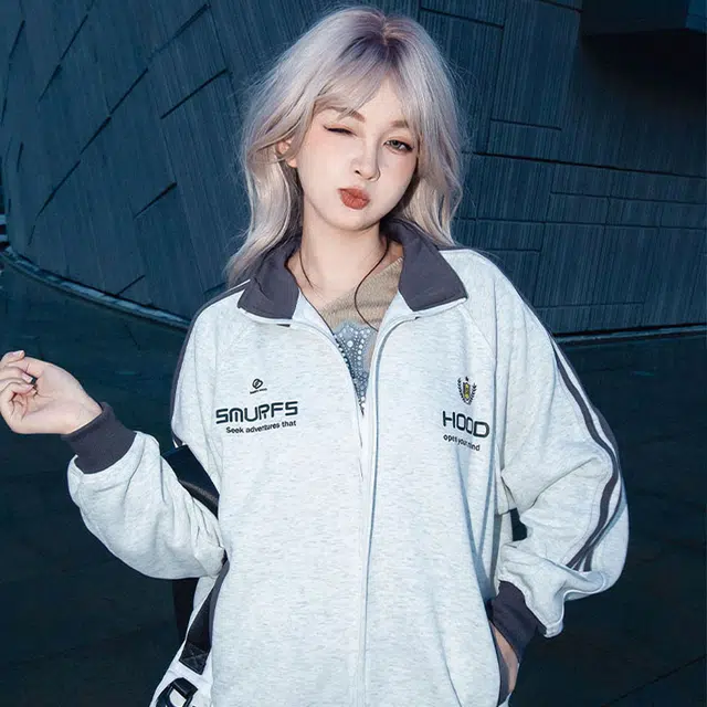 【Contrast学院风】蓝精灵 美式潮流教练服勋章字母印花撞色三条杠秋冬季立领拉链休闲拼接嘻哈设计感插肩袖开衫防风外套卫衣 男女同款