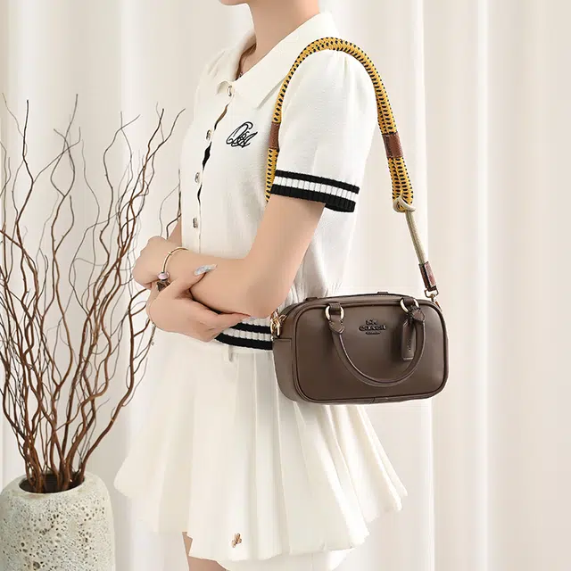 satchel19