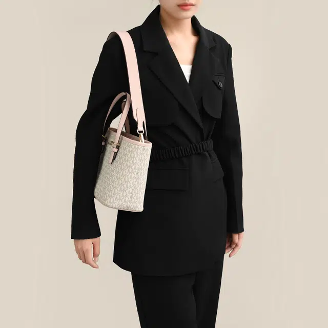 MK Tote